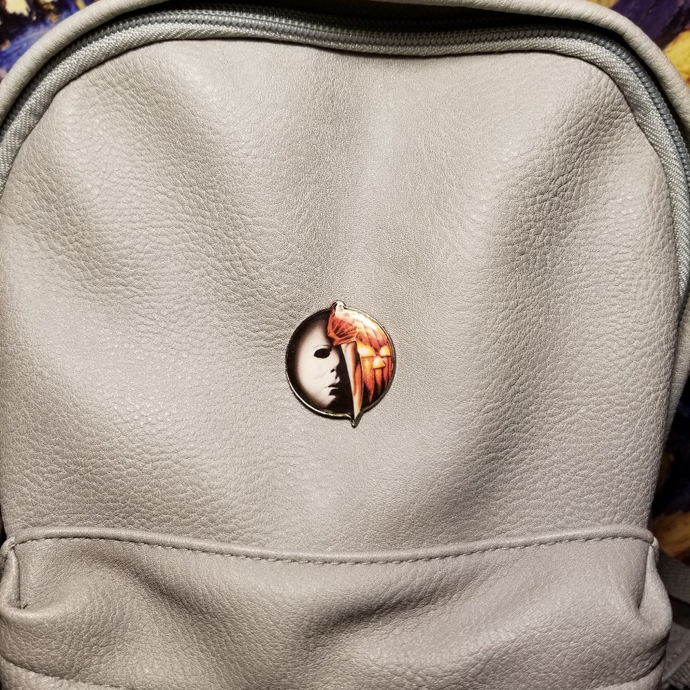 Lootcrate October 2016 "Horror" Pin - Picture 2 of 2